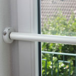 ADE Sicherungsstange Typ FS für Einbruchschutz an Fenstern & Türen, weiß